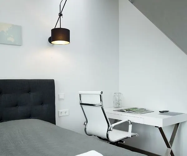 8era 비즈니스 이그제큐티브 로테르마니 아파트먼트