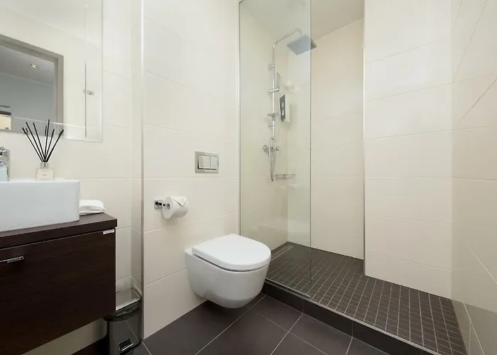 8era 비즈니스 이그제큐티브 로테르마니 아파트먼트 아파트