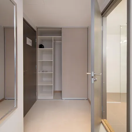 아파트 8era 비즈니스 이그제큐티브 로테르마니 아파트먼트 탈린