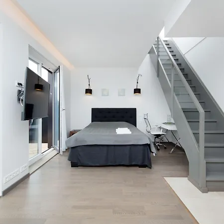 8era 비즈니스 이그제큐티브 로테르마니 아파트먼트 *