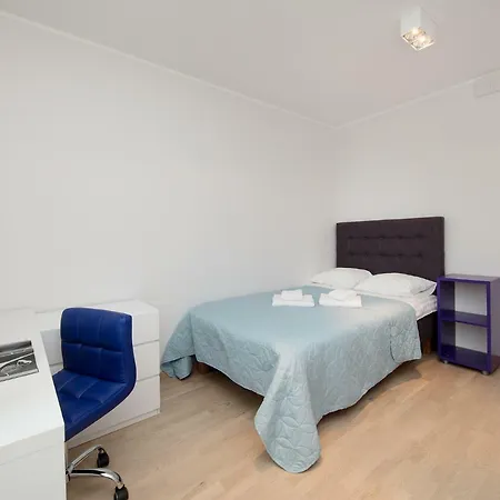 8era 비즈니스 이그제큐티브 로테르마니 아파트먼트 *