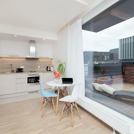 8era Business Executive Rotermanni Apartmán *